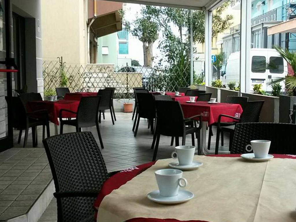 ريميني Hotel Laura المظهر الخارجي الصورة